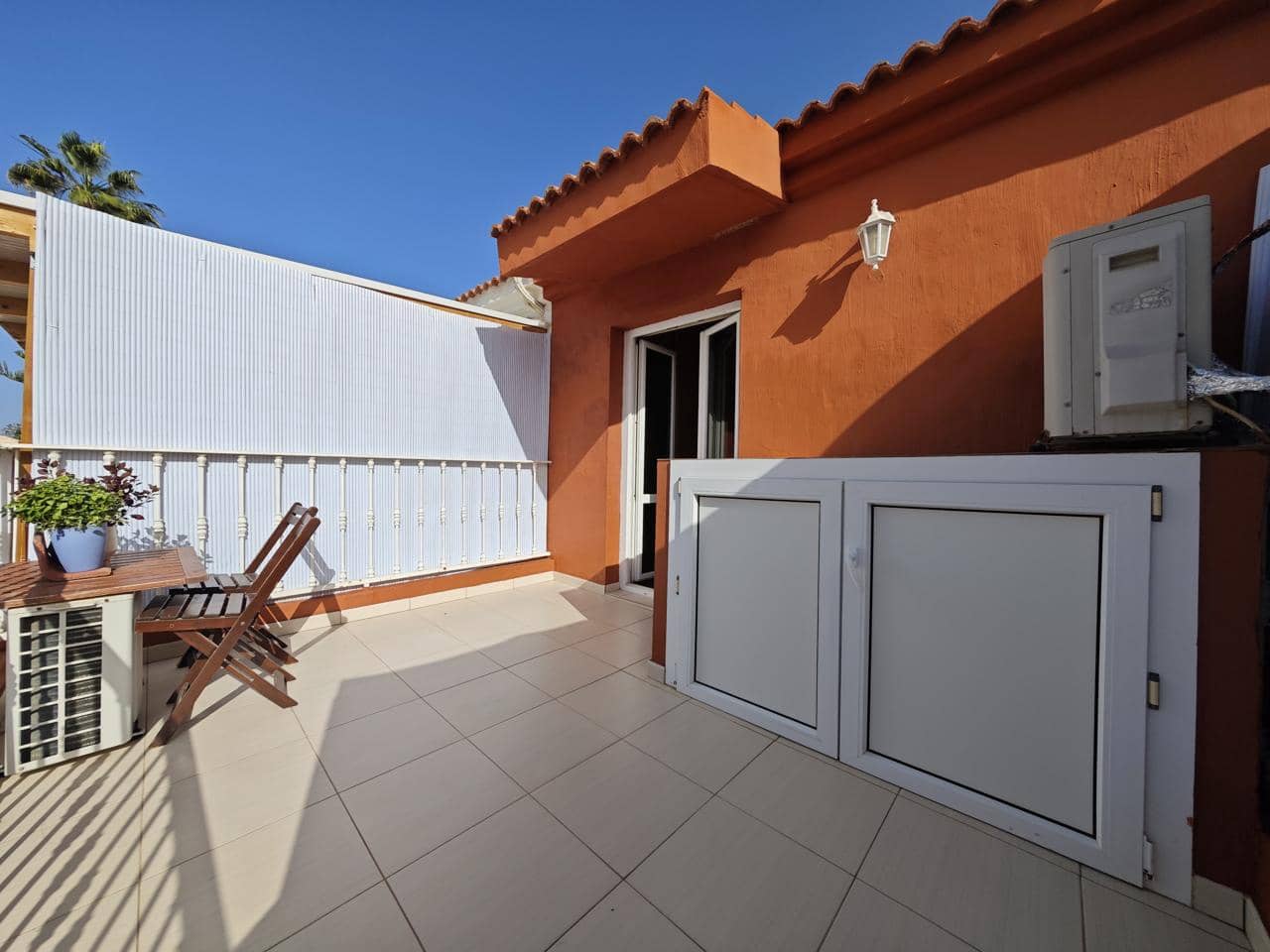 Chalet de 2 habitaciones en Sonneland en alquiler con piscina - 1.250 € (Ref: 8740723)