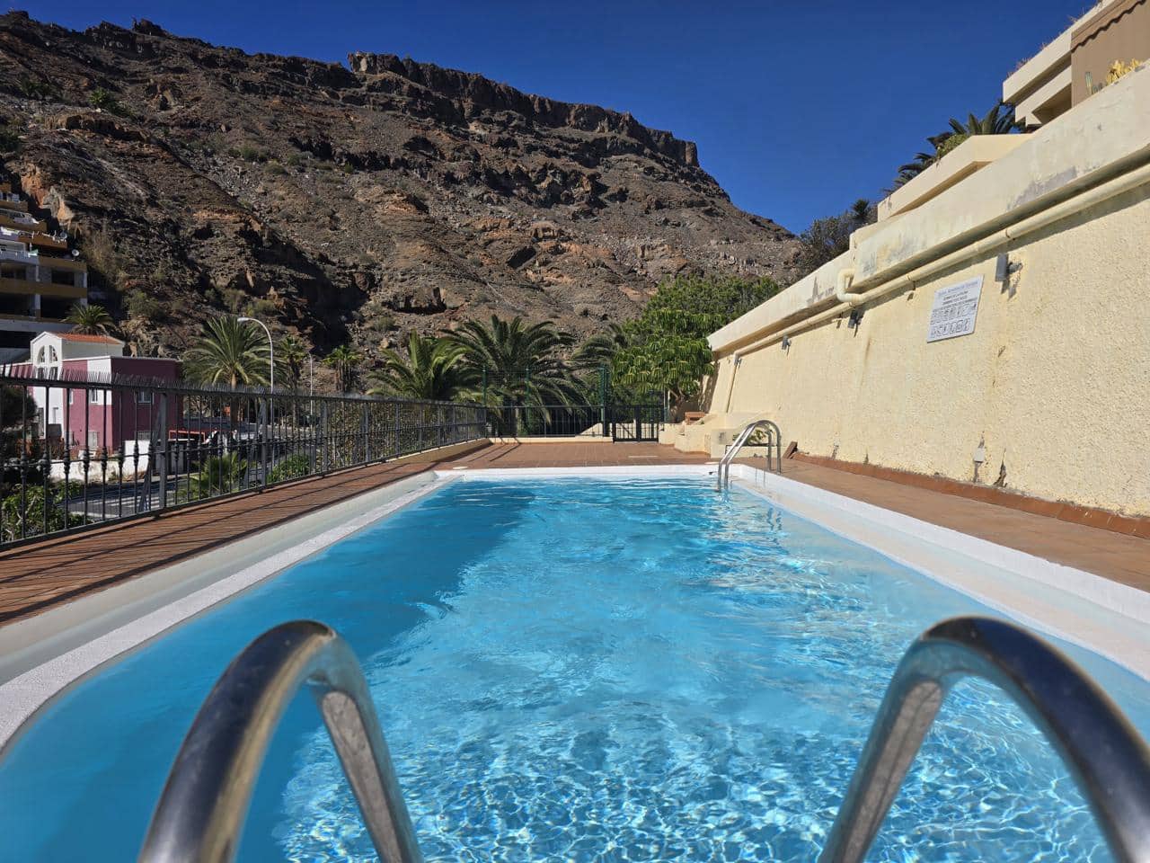 1 soveværelse Lejlighed til leje i Mogan med swimmingpool - € 1.000 (Ref: 8773229)