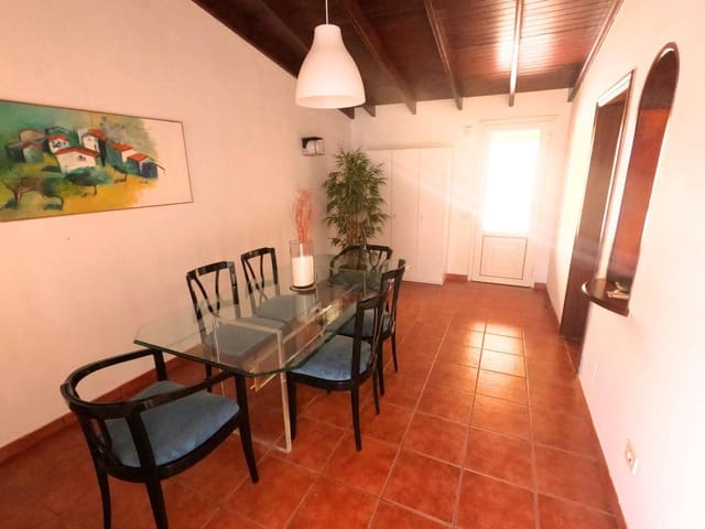 3 makuuhuone Huvila vuokrattavana paikassa Marzagán - Los Hoyos - La Montañeta, Las Palmas de Gran Canaria mukana uima-altaan 
autotalli - 1 750 € (Ref: 8774140)