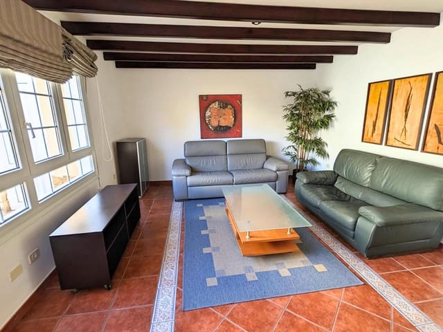 3 makuuhuone Huvila vuokrattavana paikassa Marzagán - Los Hoyos - La Montañeta, Las Palmas de Gran Canaria mukana uima-altaan 
autotalli - 1 750 € (Ref: 8774140)