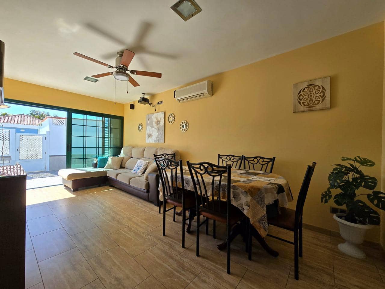 2 soveværelse Villa til salg i Maspalomas med swimmingpool - € 665.000 (Ref: 8810951)