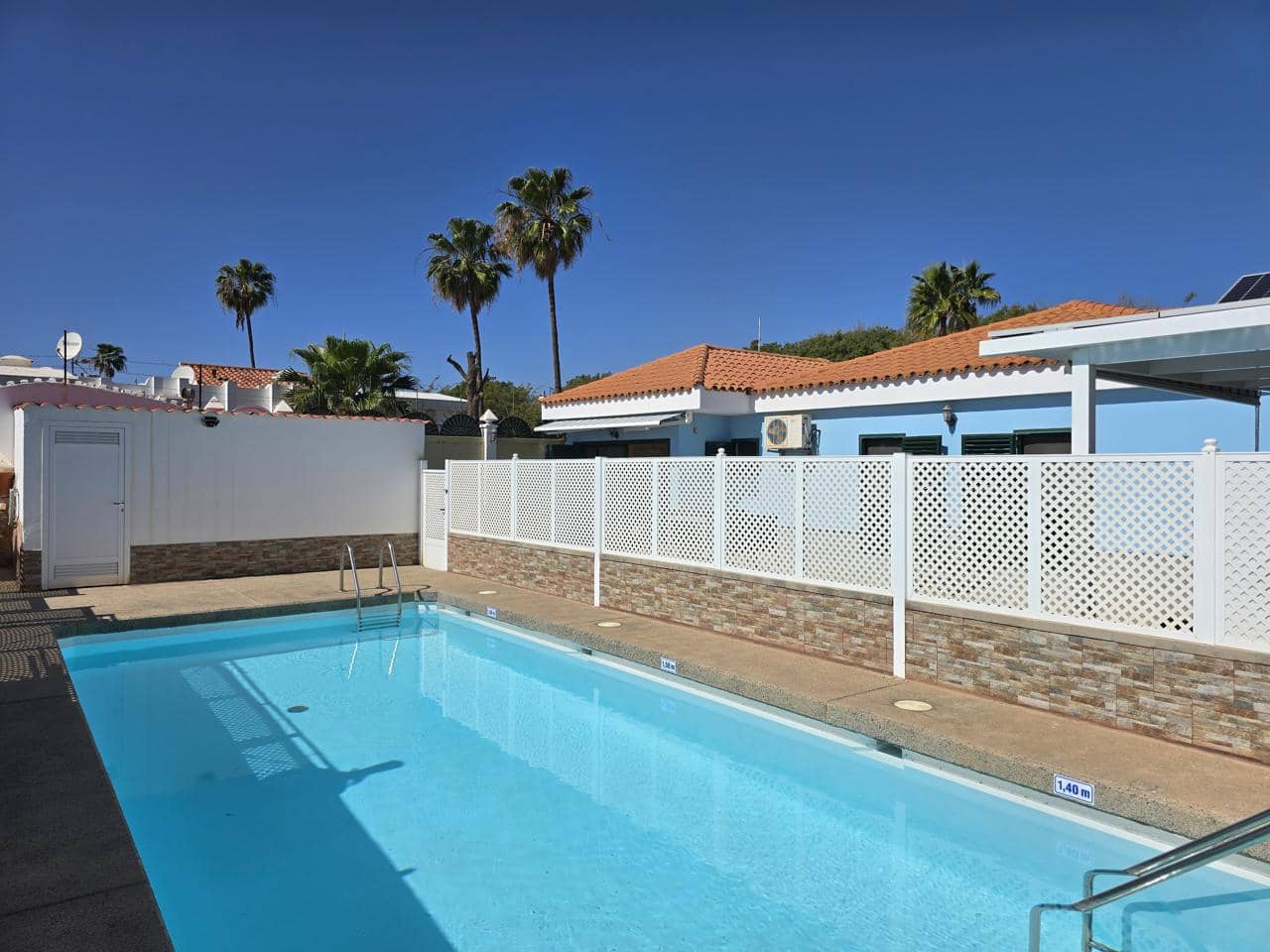 2 soveværelse Villa til salg i Maspalomas med swimmingpool - € 665.000 (Ref: 8810951)