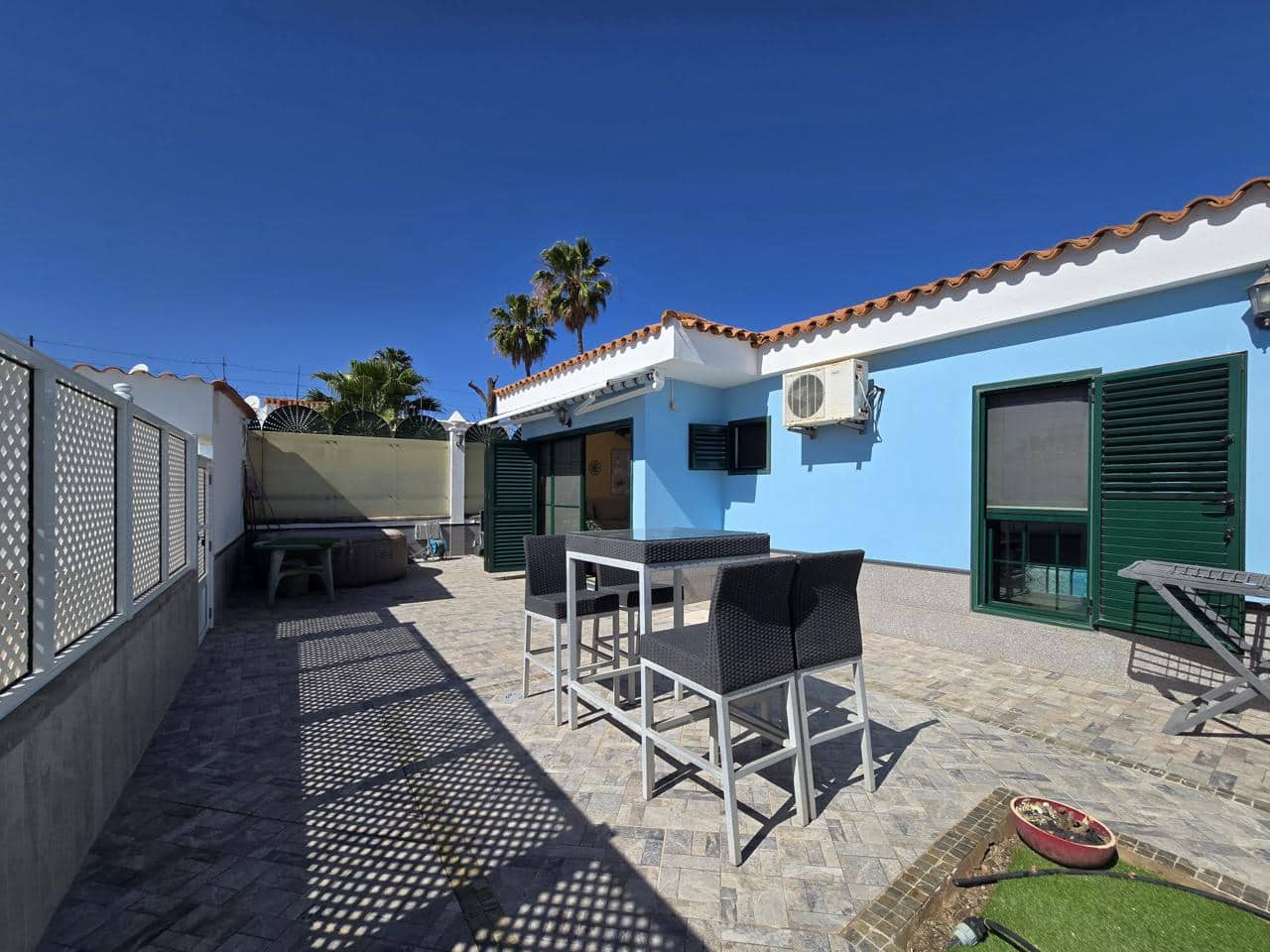 2 soveværelse Villa til salg i Maspalomas med swimmingpool - € 665.000 (Ref: 8810951)