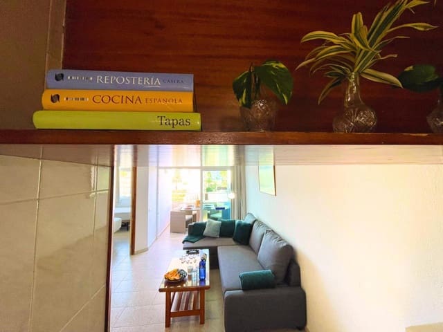Appartement de 2 chambres à louer à Playa del Inglés, San Bartolomé de Tirajana avec piscine garage - 1 050 € (Ref: 8812034)