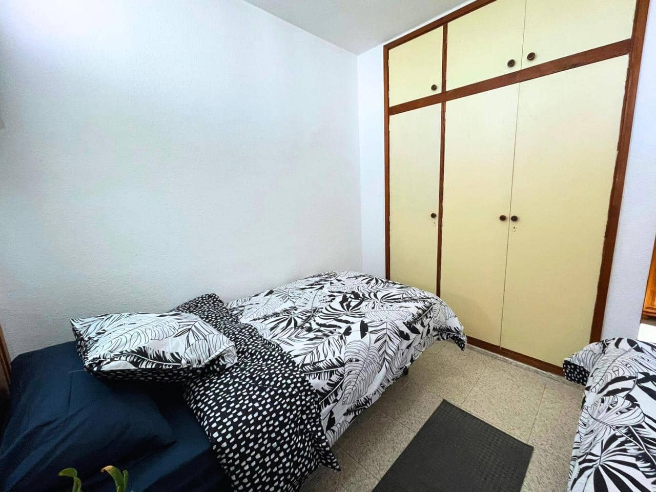 Appartement de 2 chambres à louer à Playa del Ingles avec piscine garage - 1 050 € (Ref: 8812034)