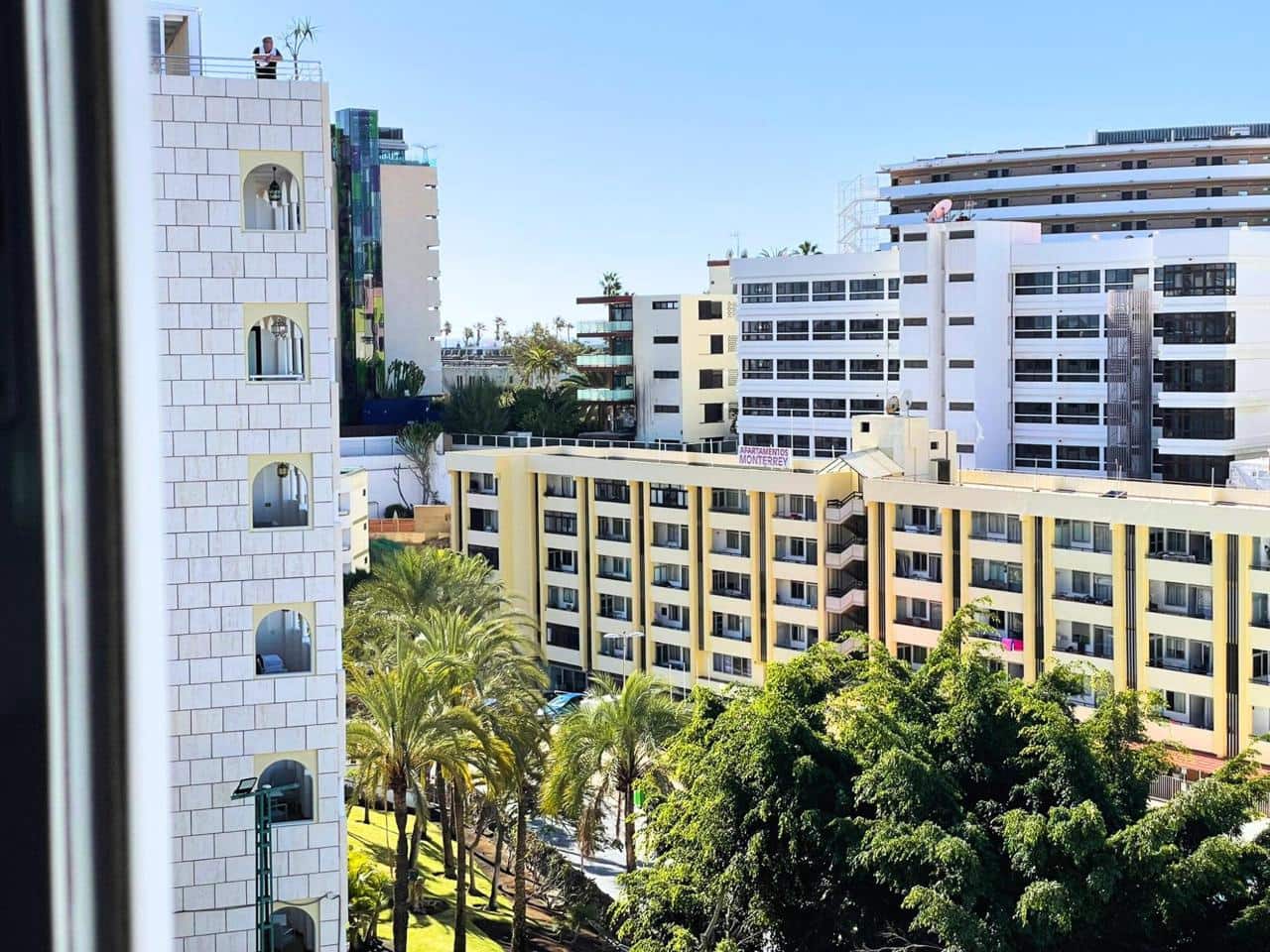 Appartement de 2 chambres à louer à Playa del Ingles avec piscine garage - 1 050 € (Ref: 8812034)