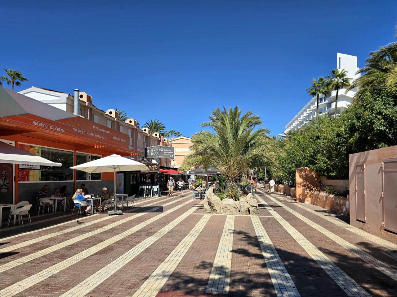 3 Zimmer Firma/Unternehmen zu vermieten in Playa del Ingles - 1.750 € (Ref: 8820913)