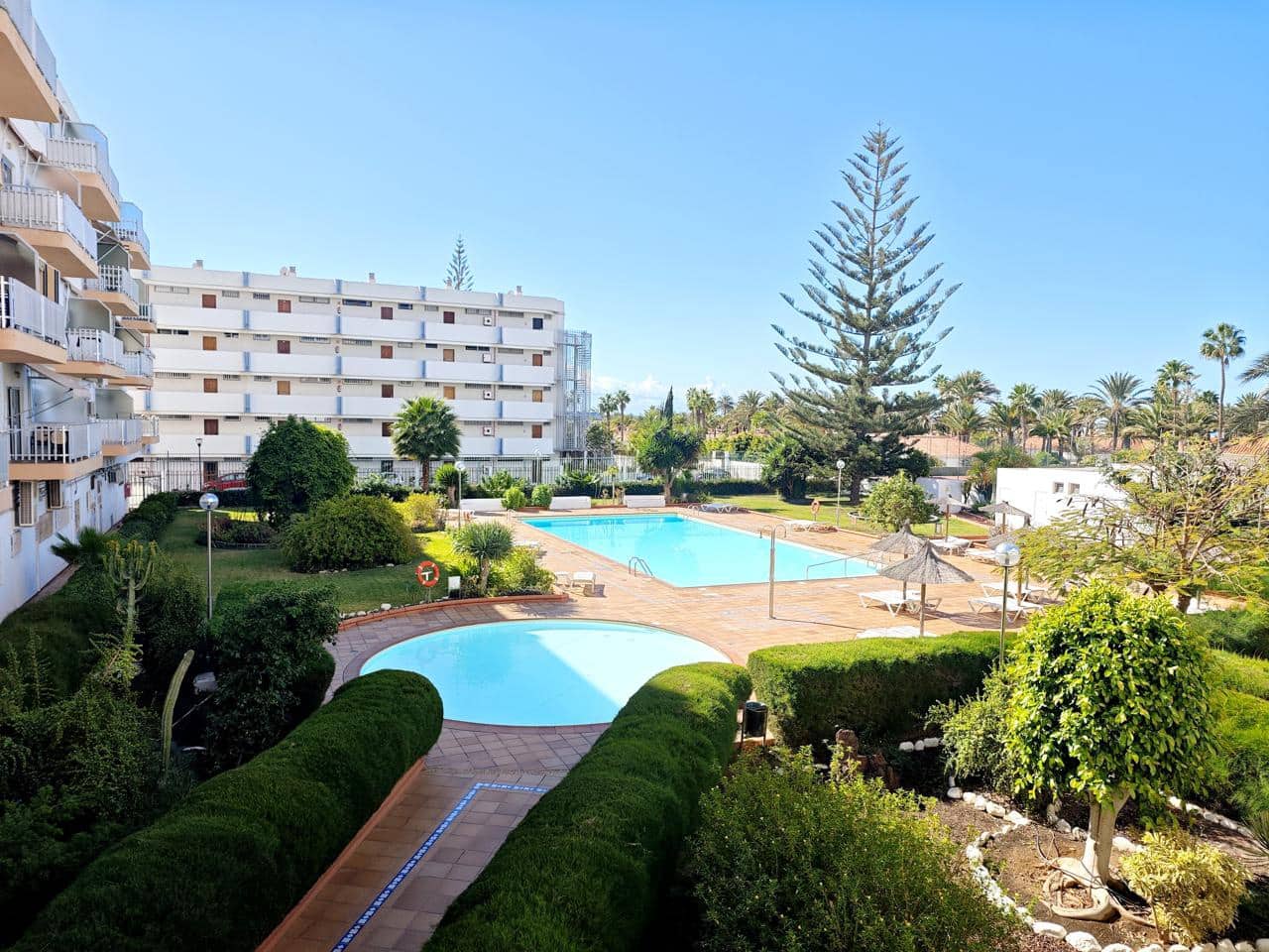 2 bedroom Flat for rent in Playa del Ingles with pool garage - € 1,350 (Ref: 8855831)