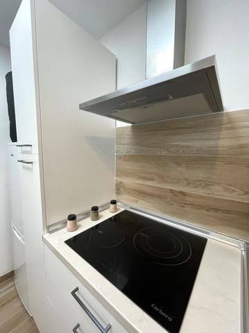 3 quarto Apartamento para venda em Sonneland, San Bartolomé de Tirajana com piscina - 395 000 € (Ref: 8889079)