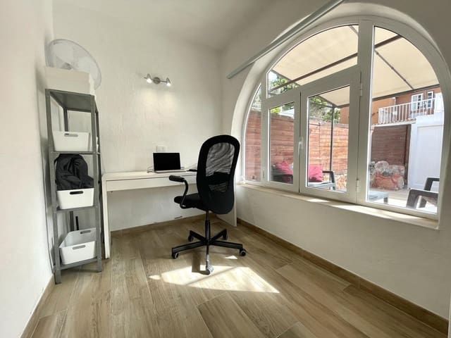 3 quarto Apartamento para venda em Sonneland, San Bartolomé de Tirajana com piscina - 395 000 € (Ref: 8889079)