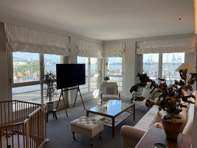 2 soveværelse Lejlighed til leje i Ciudad Jardín, Las Palmas de Gran Canaria med garage - € 1.800 (Ref: 8892208)