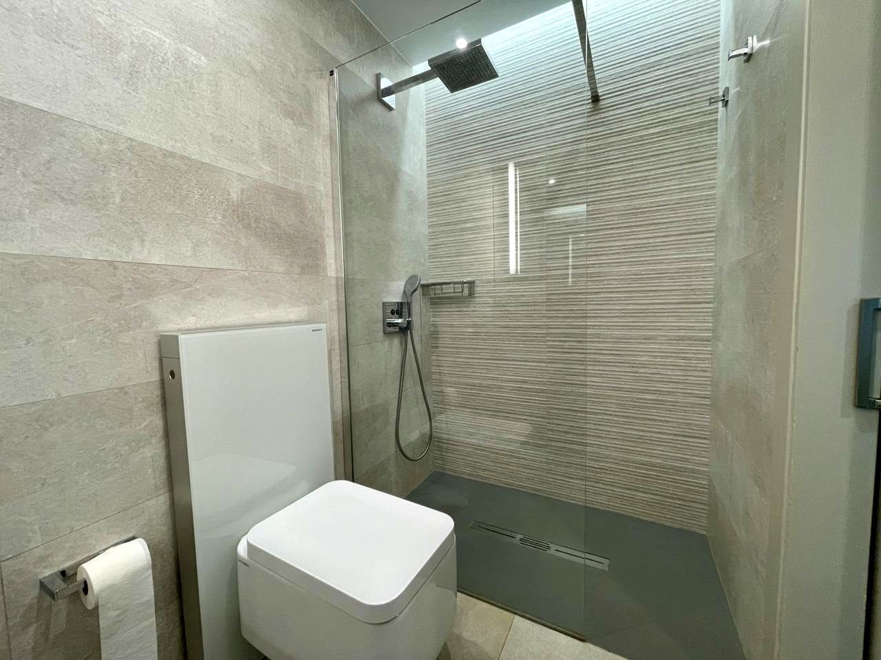 2 soveværelse Lejlighed til leje i Las Palmas de Gran Canaria med garage - € 1.500 (Ref: 8892208)