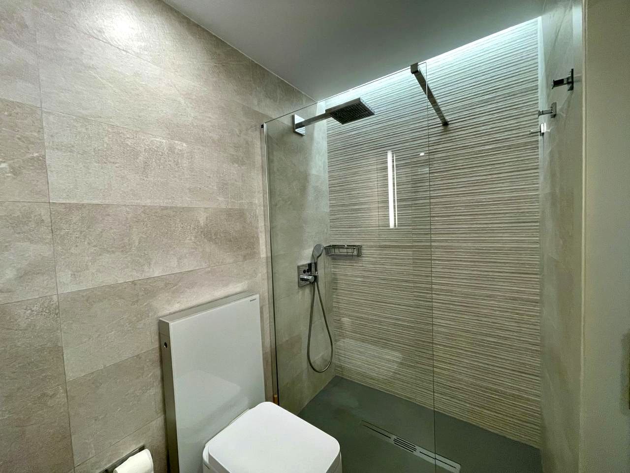 2 soveværelse Lejlighed til leje i Las Palmas de Gran Canaria med garage - € 1.500 (Ref: 8892208)