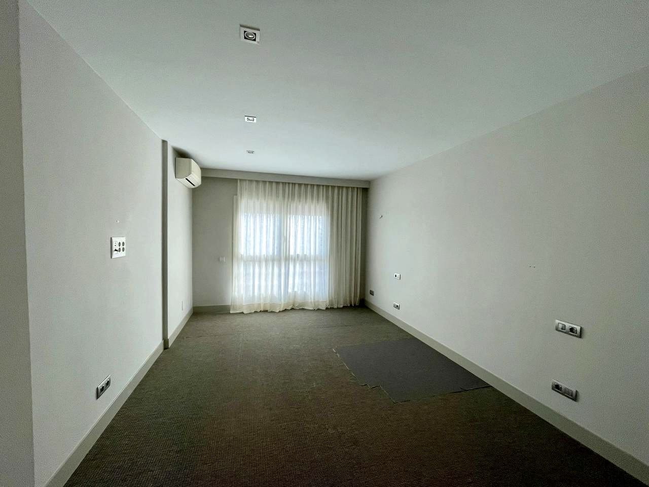 2 soveværelse Lejlighed til leje i Las Palmas de Gran Canaria med garage - € 1.500 (Ref: 8892208)