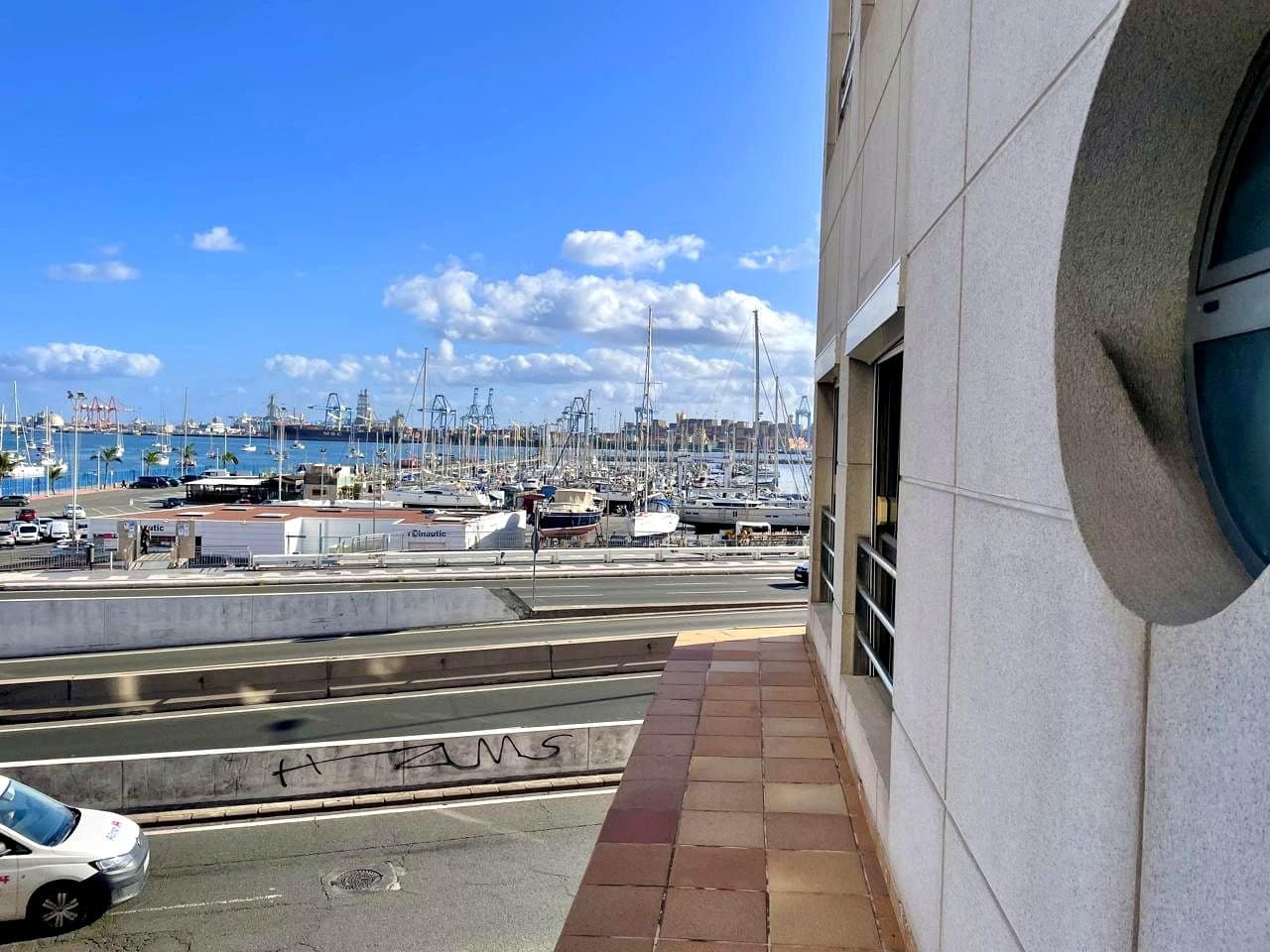 2 soveværelse Lejlighed til leje i Las Palmas de Gran Canaria med garage - € 1.500 (Ref: 8892208)