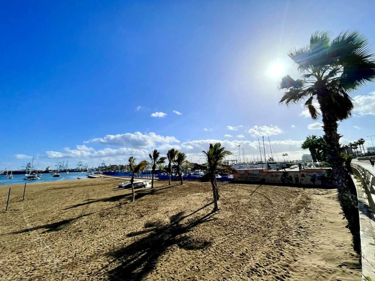 2 soveværelse Lejlighed til leje i Las Palmas de Gran Canaria med garage - € 1.500 (Ref: 8892208)