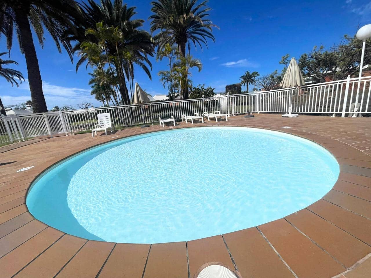 2 makuuhuone Bungalow vuokrattavana paikassa Maspalomas mukana uima-altaan - 2 200 € (Ref: 8942163)