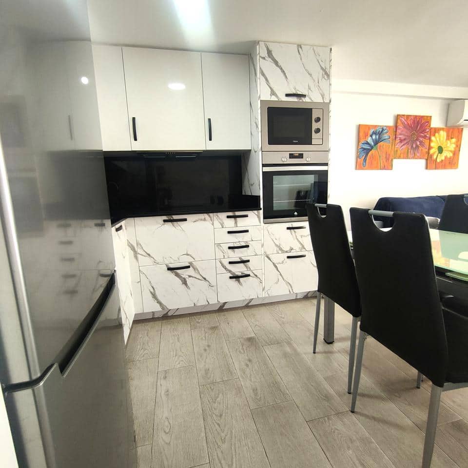 1 makuuhuone Asunto vuokrattavana paikassa San Bartolome de Tirajana mukana uima-altaan 
autotalli - 1 330 € (Ref: 8958247)