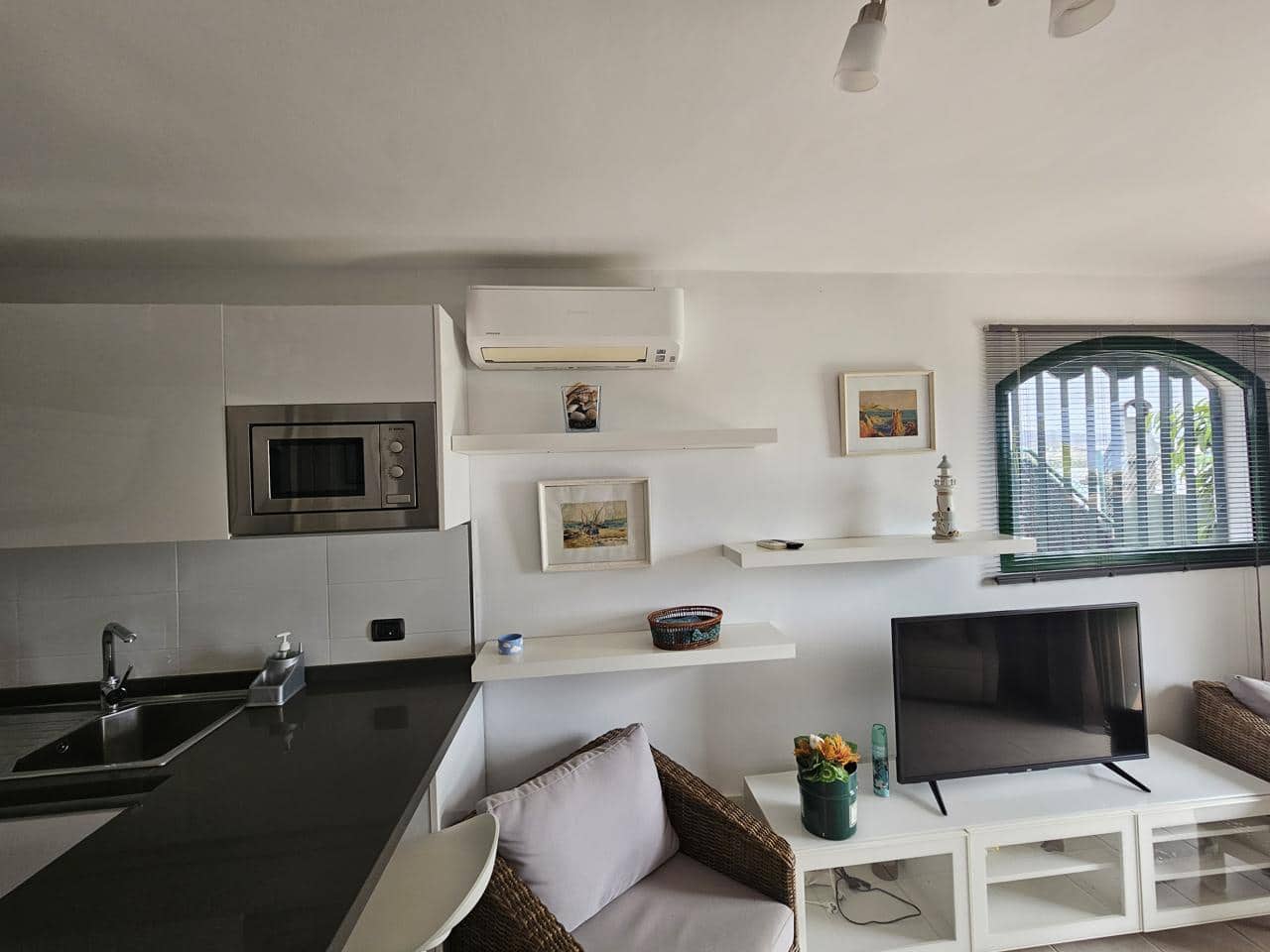 2 bedroom Flat for rent in Sonneland with pool garage - € 1,250 (Ref: 8971206)