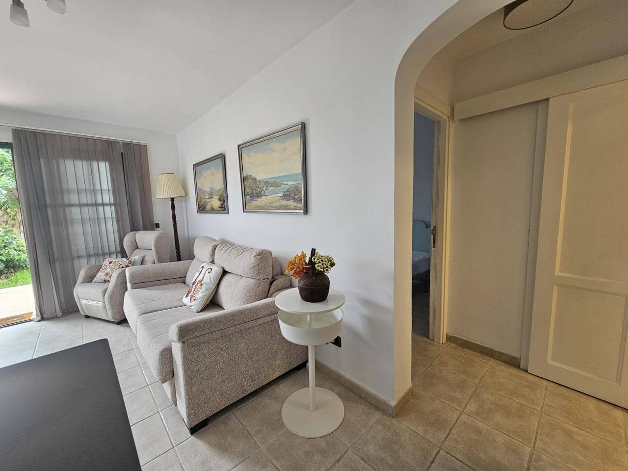 2 bedroom Flat for rent in Sonneland with pool garage - € 1,250 (Ref: 8971206)