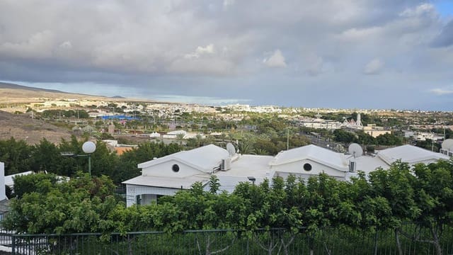 2 soveværelse Lejlighed til leje i Sonneland, San Bartolomé de Tirajana med swimmingpool garage - € 1.250 (Ref: 8971206)