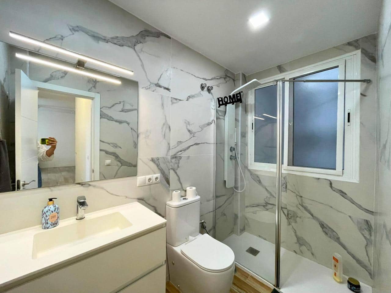 2 soveværelse Lejlighed til leje i Las Palmas de Gran Canaria - € 2.100 (Ref: 8981711)