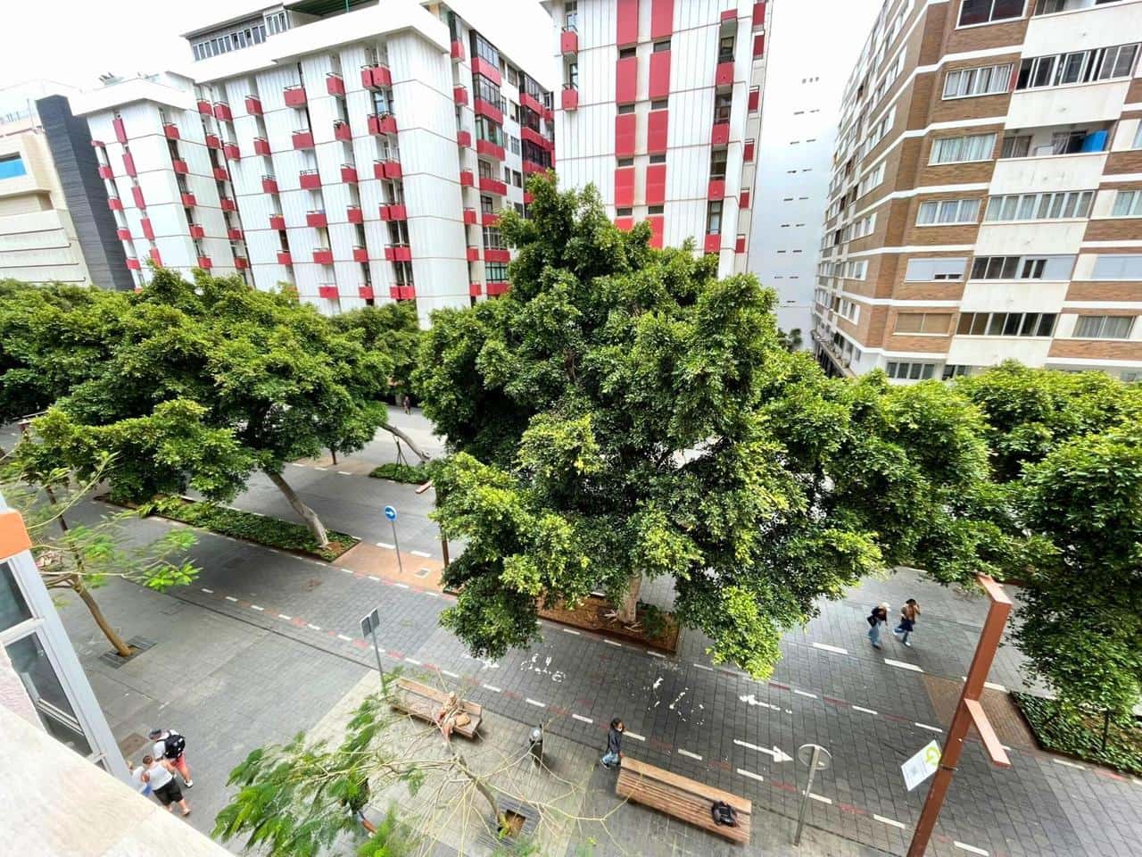 2 soveværelse Lejlighed til leje i Las Palmas de Gran Canaria - € 2.100 (Ref: 8981711)