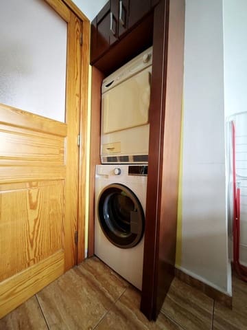 3 bedroom Flat for rent in Vecindario, Santa Lucía de Tirajana - € 1,200 (Ref: 8981812)