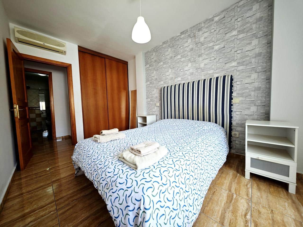 3 bedroom Flat for rent in Vecindario - € 1,200 (Ref: 8981812)
