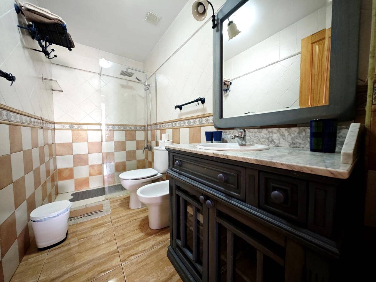3 bedroom Flat for rent in Vecindario - € 1,200 (Ref: 8981812)
