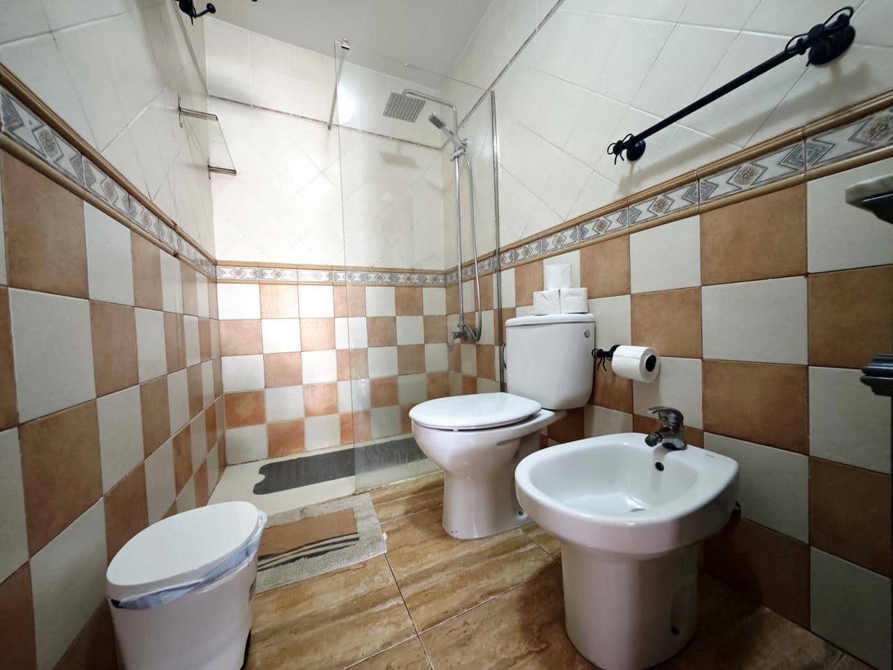 3 bedroom Flat for rent in Vecindario - € 1,200 (Ref: 8981812)