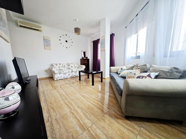 3 bedroom Flat for rent in Vecindario, Santa Lucía de Tirajana - € 1,200 (Ref: 8981812)
