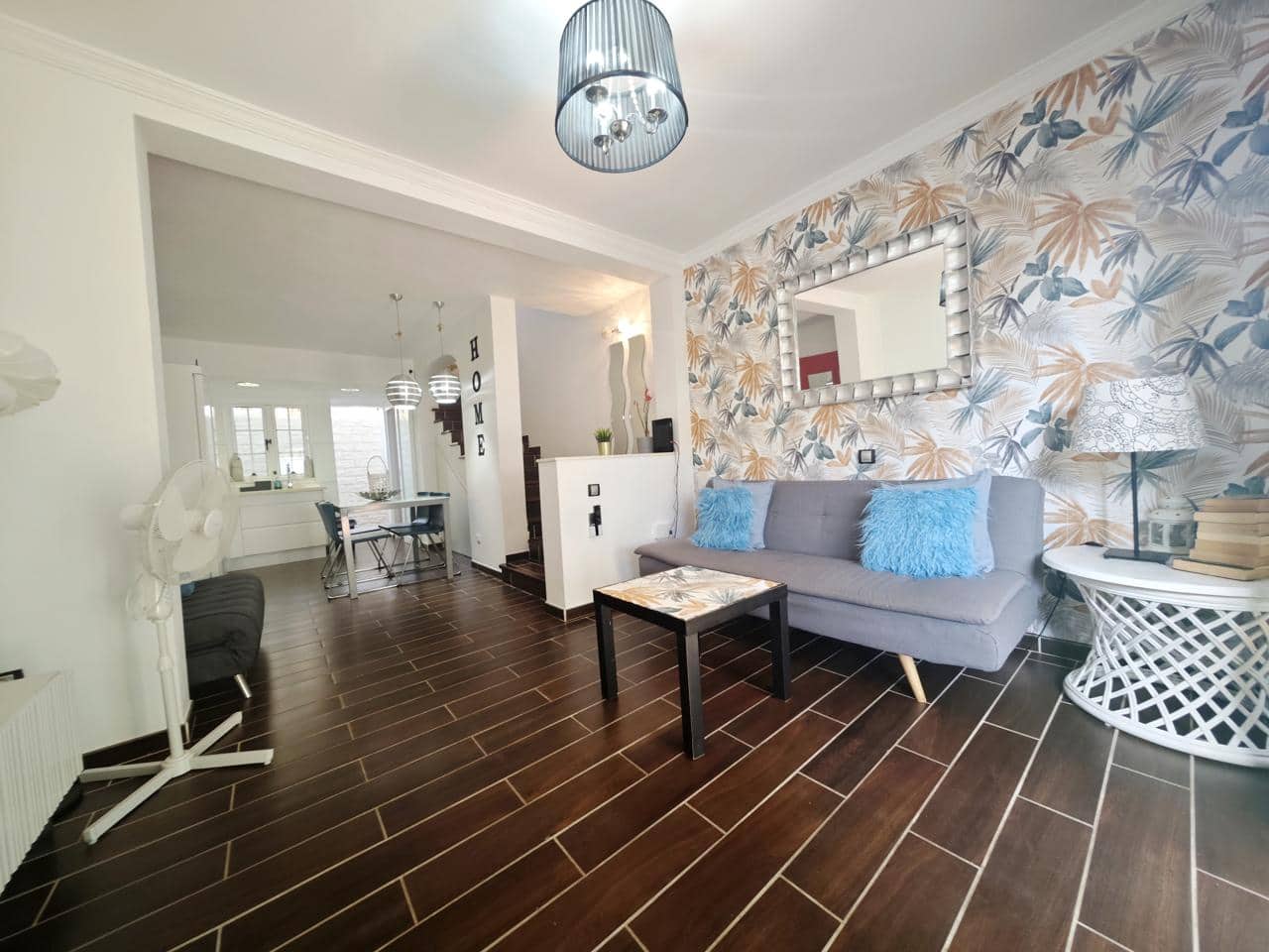 1 quarto Apartamento para arrendar em Sonneland com piscina - 1 300 € (Ref: 8981813)