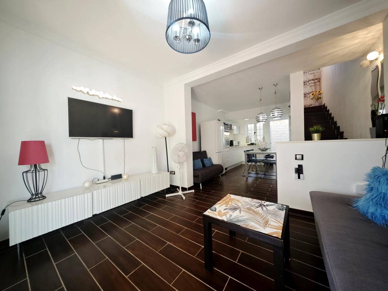 1 quarto Apartamento para arrendar em Sonneland com piscina - 1 300 € (Ref: 8981813)