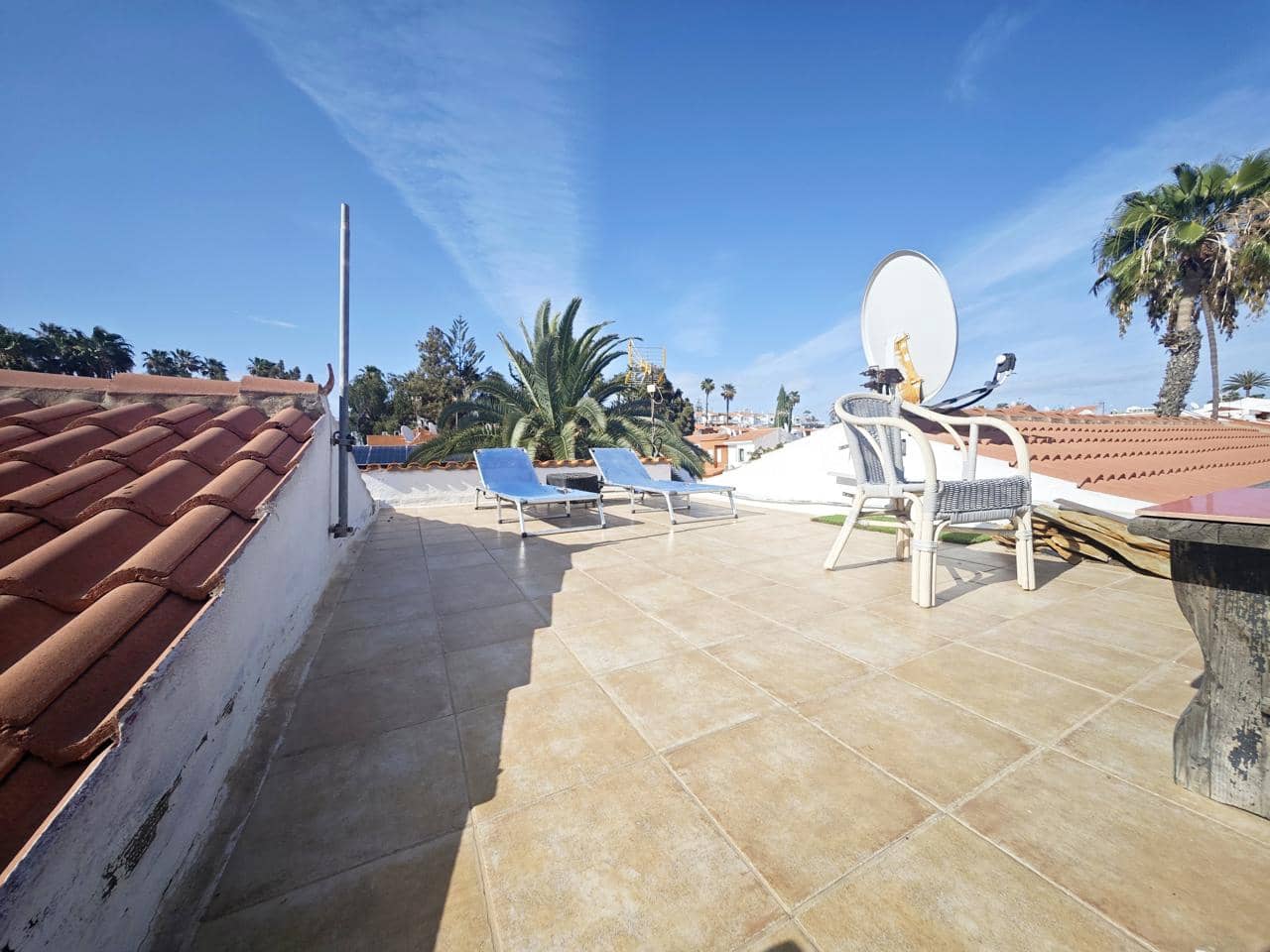 1 quarto Apartamento para arrendar em Sonneland com piscina - 1 300 € (Ref: 8981813)