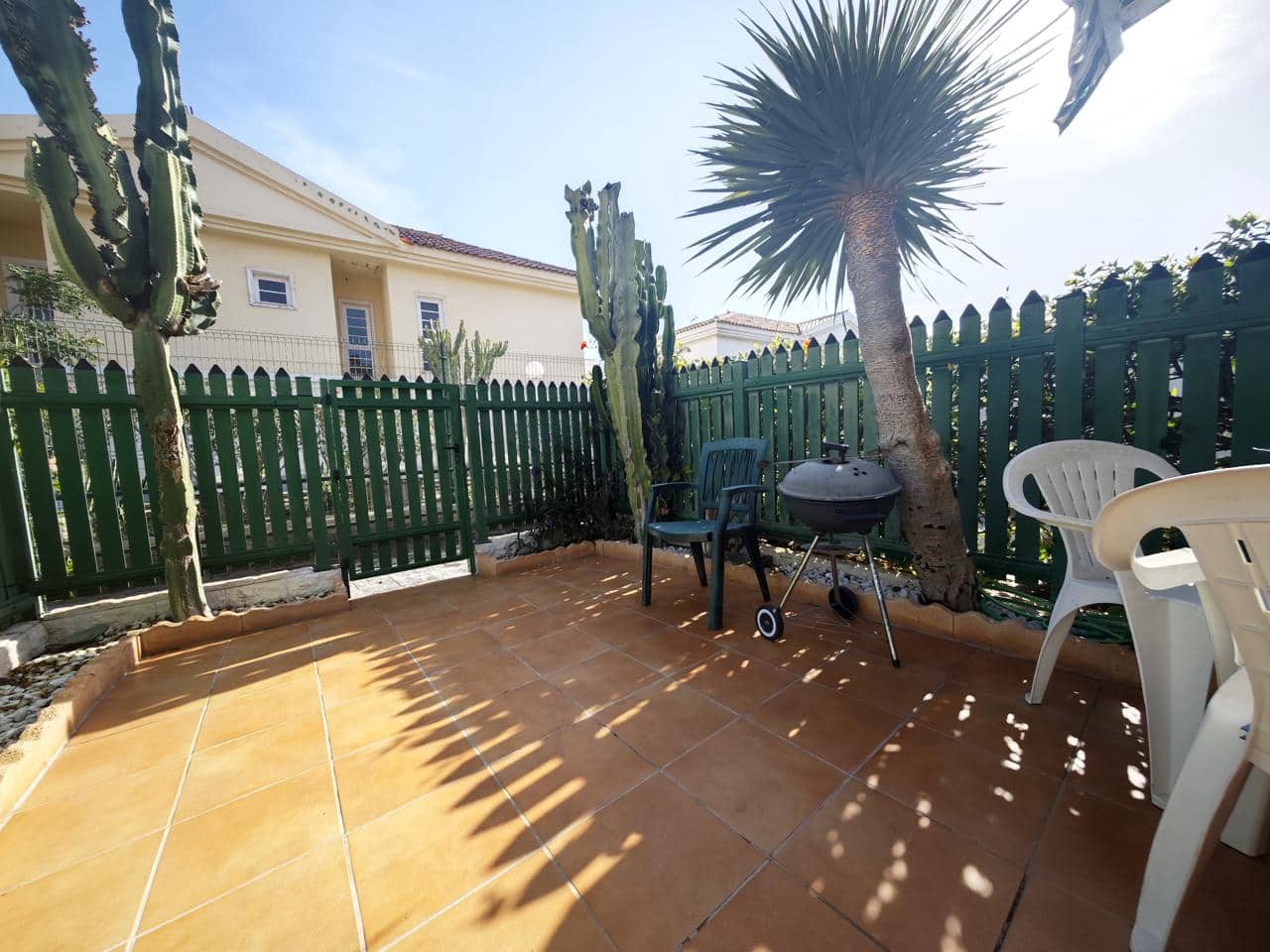 1 quarto Apartamento para arrendar em Sonneland com piscina - 1 300 € (Ref: 8981813)