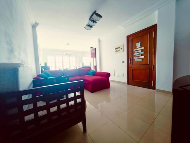 2 bedroom Flat for rent in Arinaga, Agüimes - € 1,500 (Ref: 8987205)