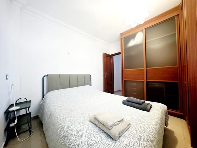 2 bedroom Flat for rent in Arinaga, Agüimes - € 1,500 (Ref: 8987205)