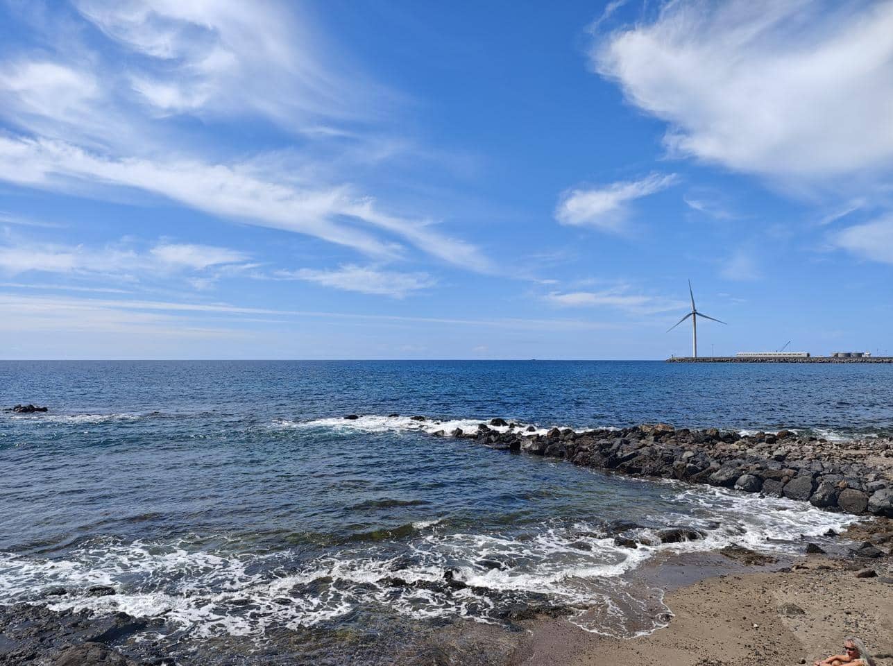 2 bedroom Flat for rent in Arinaga - € 1,500 (Ref: 8987205)