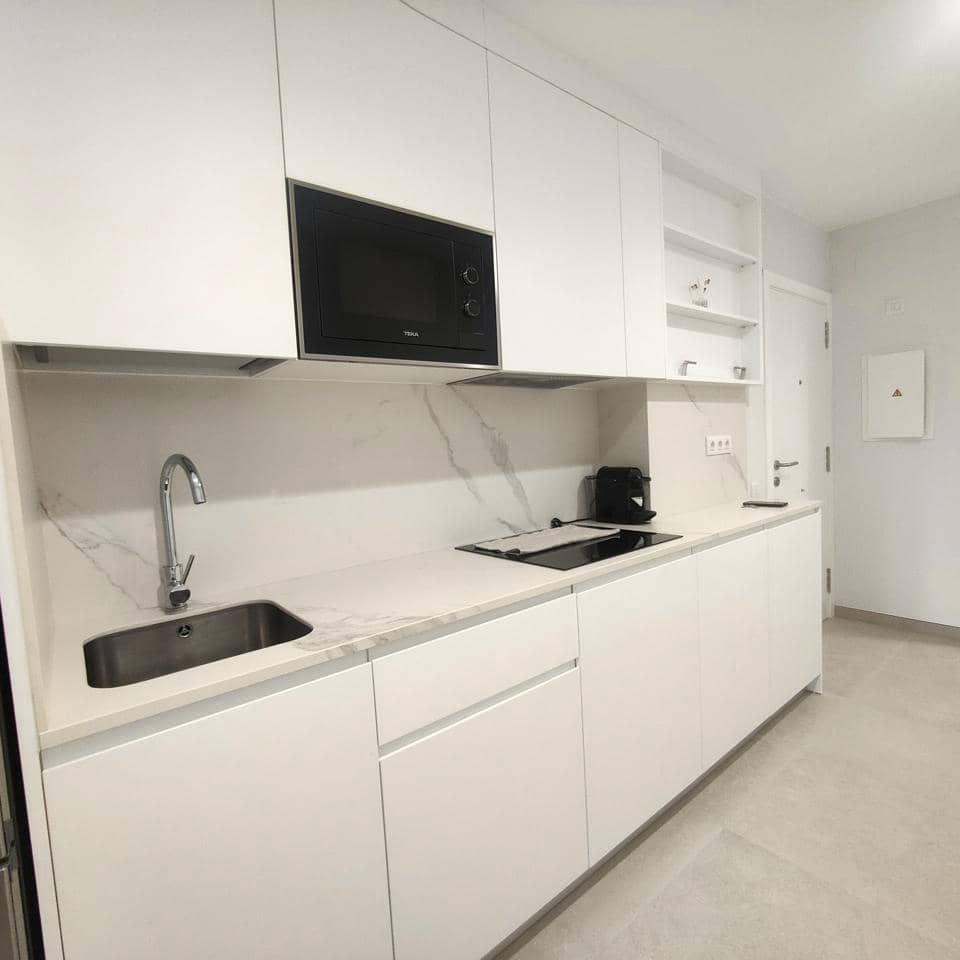 2 bedroom Flat for rent in Las Palmas de Gran Canaria - € 1,500 (Ref: 8992890)