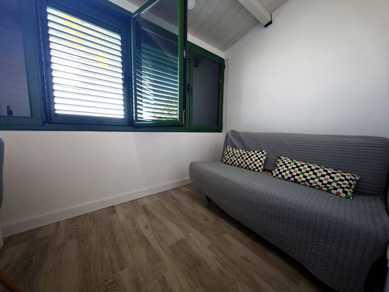 Appartement de 1 chambre à louer à Sonneland avec piscine - 1 500 € (Ref: 9016602)