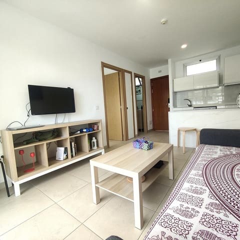 1 bedroom Flat for rent in Playa del Inglés, San Bartolomé de Tirajana with pool - € 1,300 (Ref: 9025521)