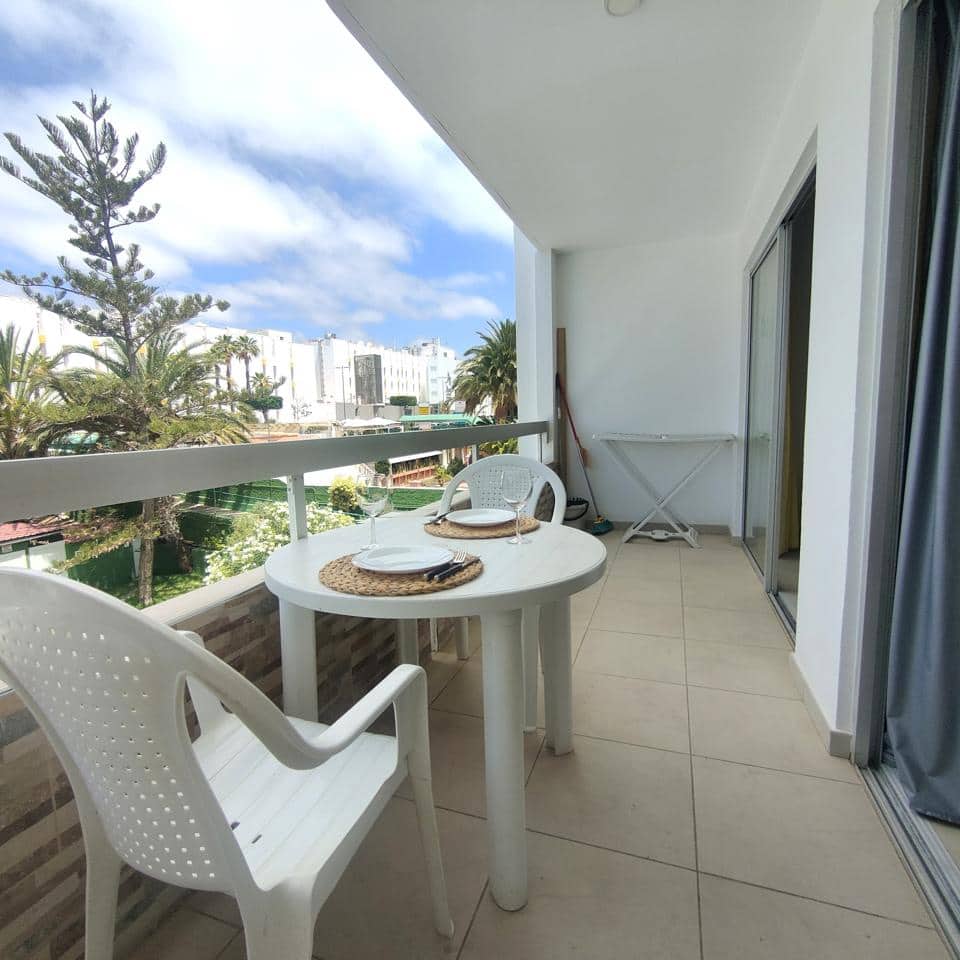 1 bedroom Flat for rent in Playa del Ingles with pool - € 1,300 (Ref: 9025521)