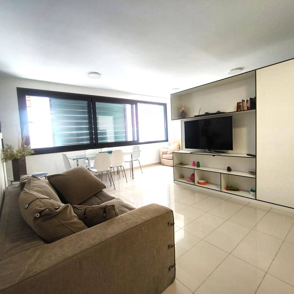2 bedroom Flat for rent in Las Palmas de Gran Canaria - € 1,200 (Ref: 9058618)