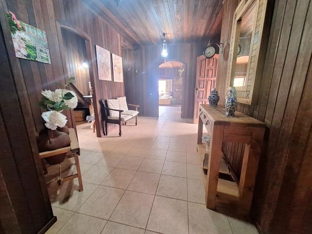 3 soveværelse Villa til leje i Telde med garage - € 1.800 (Ref: 9073029)