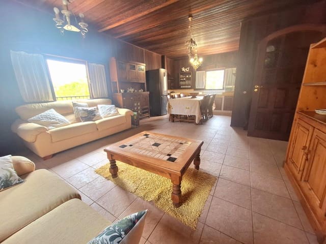 3 soveværelse Villa til leje i Telde med garage - € 1.800 (Ref: 9073029)