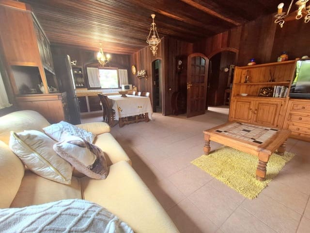 3 soveværelse Villa til leje i Telde med garage - € 1.800 (Ref: 9073029)