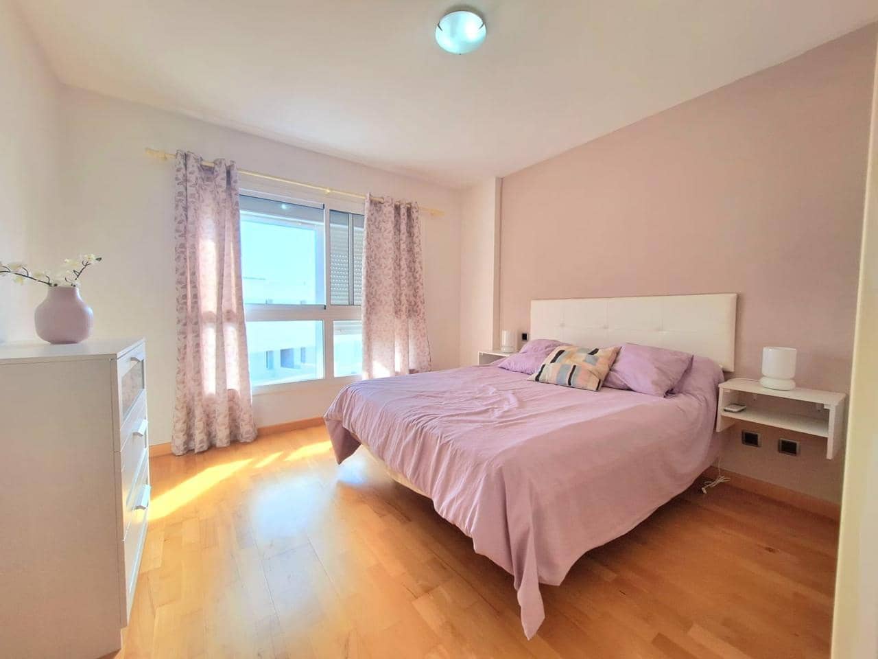 2 bedroom Flat for rent in Agaete with pool garage - € 1,300 (Ref: 9073030)