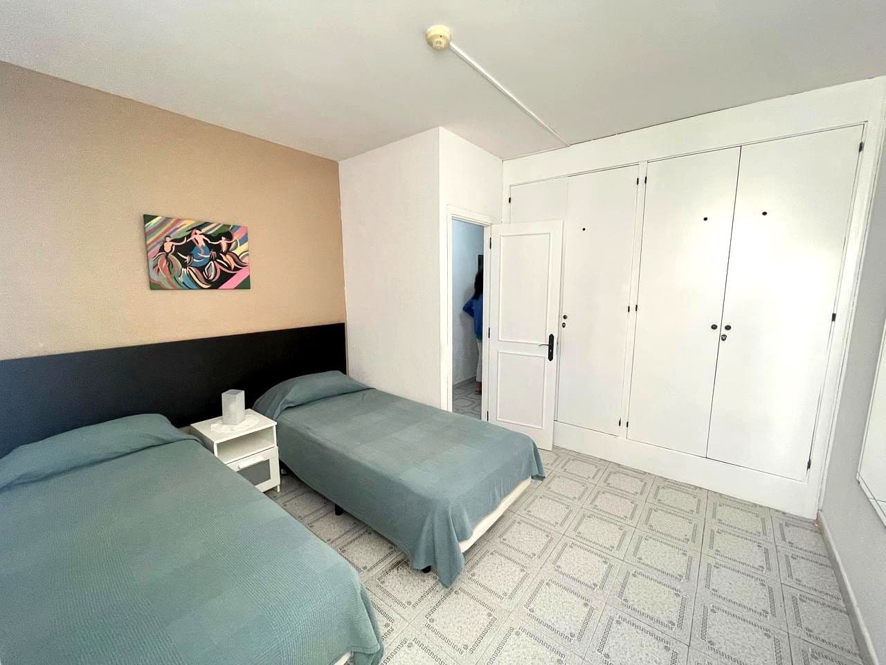 1 bedroom Flat for rent in Playa del Ingles with pool garage - € 1,150 (Ref: 9084842)