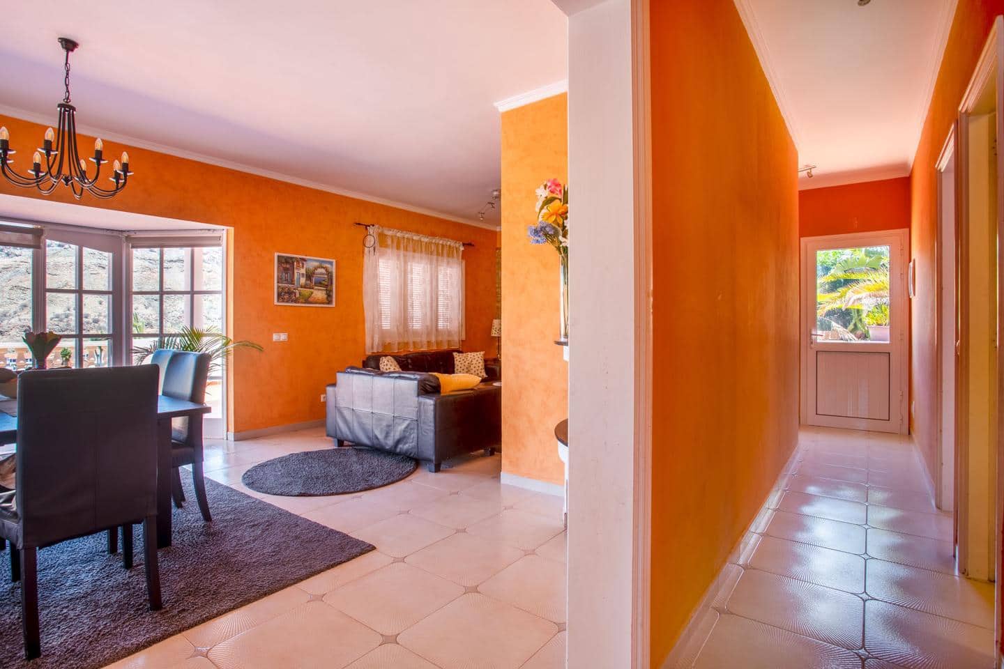 4 soveværelse Villa til salg i Mogan med swimmingpool garage - € 795.000 (Ref: 9101652)